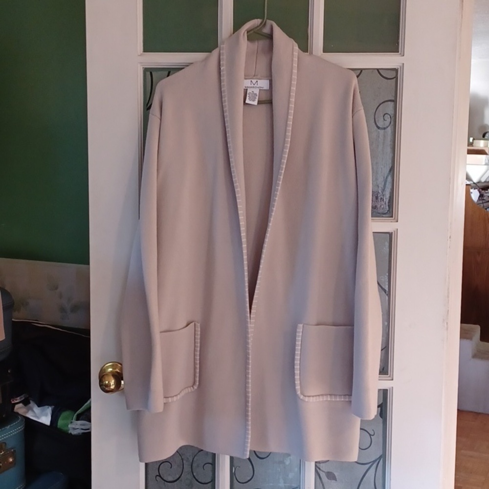 Magaschoni long sweater jacket size xlarge tan color